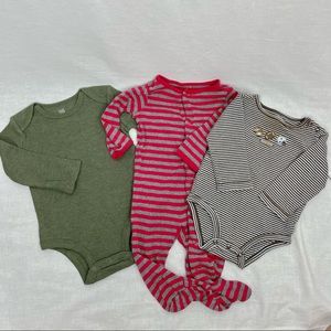 Carter’s Lot of 3 Baby Long Sleeve Onesies 9M